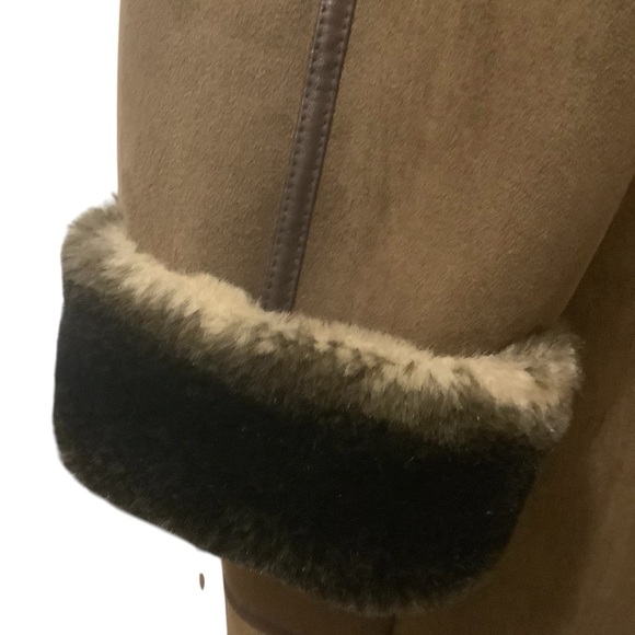 LONDON FOG CHOCOLATE BROWN FULL LENGTH COAT WITH FAUX FUR DETAILS/ Size MP - Picture 8 of 16